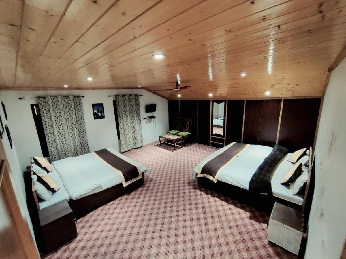 Sheesha Residency Hotel Srīnagar Kültér fotó