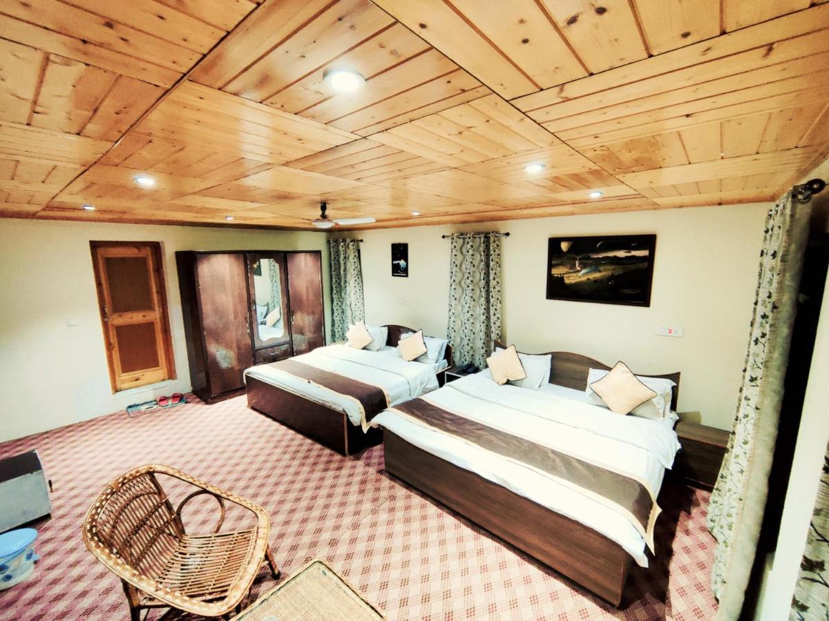 Sheesha Residency Hotel Srīnagar Kültér fotó