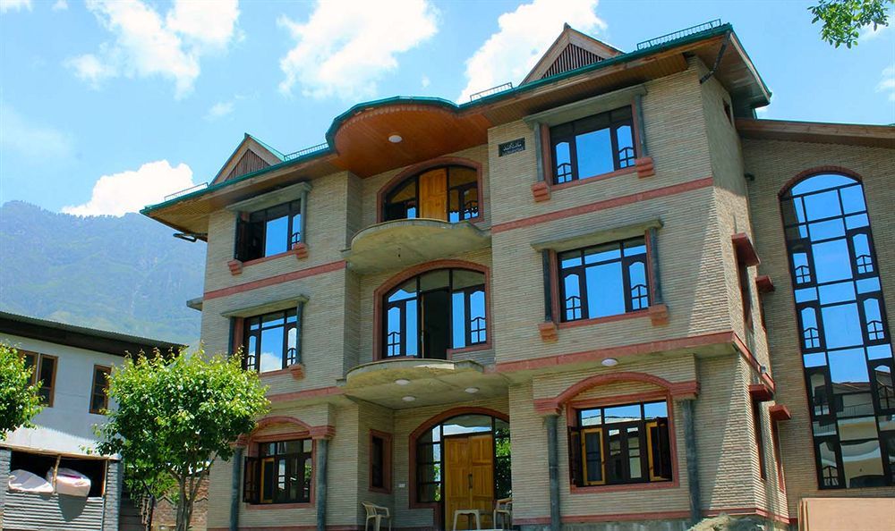 Sheesha Residency Hotel Srīnagar Kültér fotó