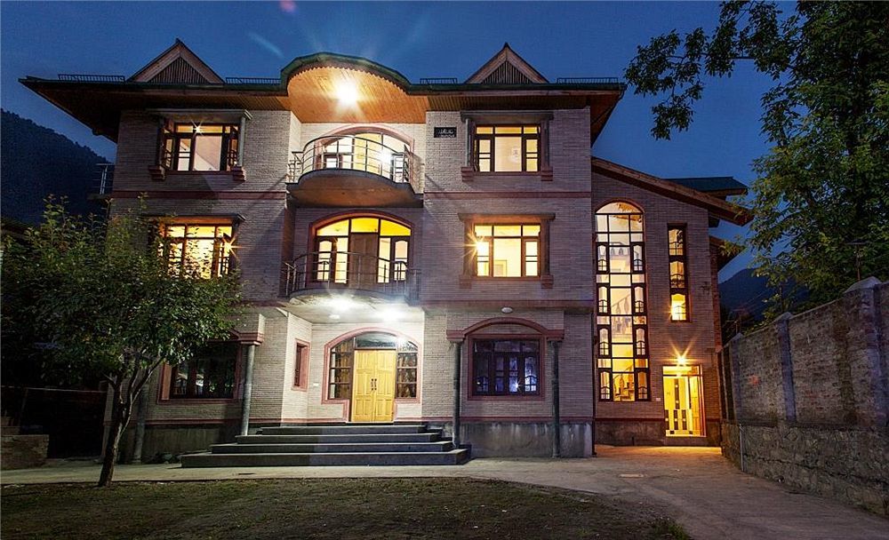 Sheesha Residency Hotel Srīnagar Kültér fotó