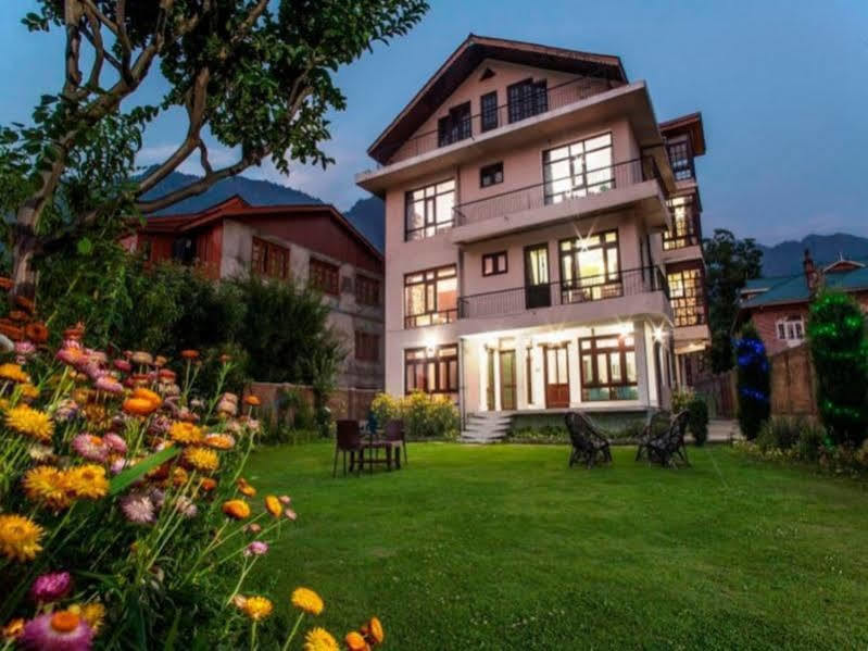 Sheesha Residency Hotel Srīnagar Kültér fotó